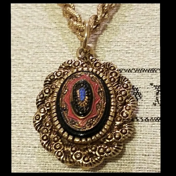 Sarah Coventry Jewelry - Vintage Sarah Coventry Pendant Necklace